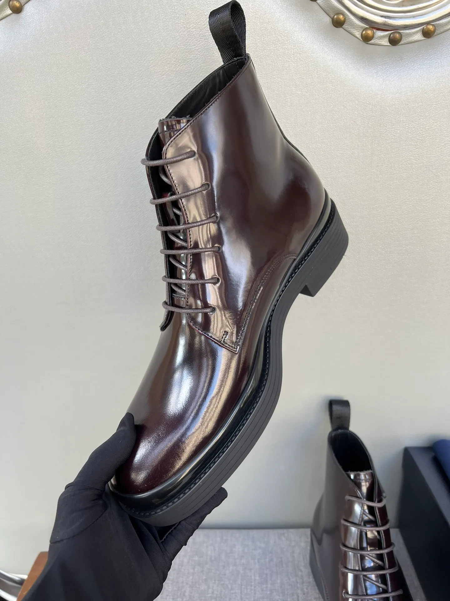 Batch of 1000💰Exclusive hot-selling new Prada Chelsea thick-soled men's shoes, naked boots, imported calf leather on the surface, cow leather on the lining, the outsole is made of private model TPU material, the frosted effect is consistent with the original version, 39-44 in stock (38, 45 custom-made, non-refundable)